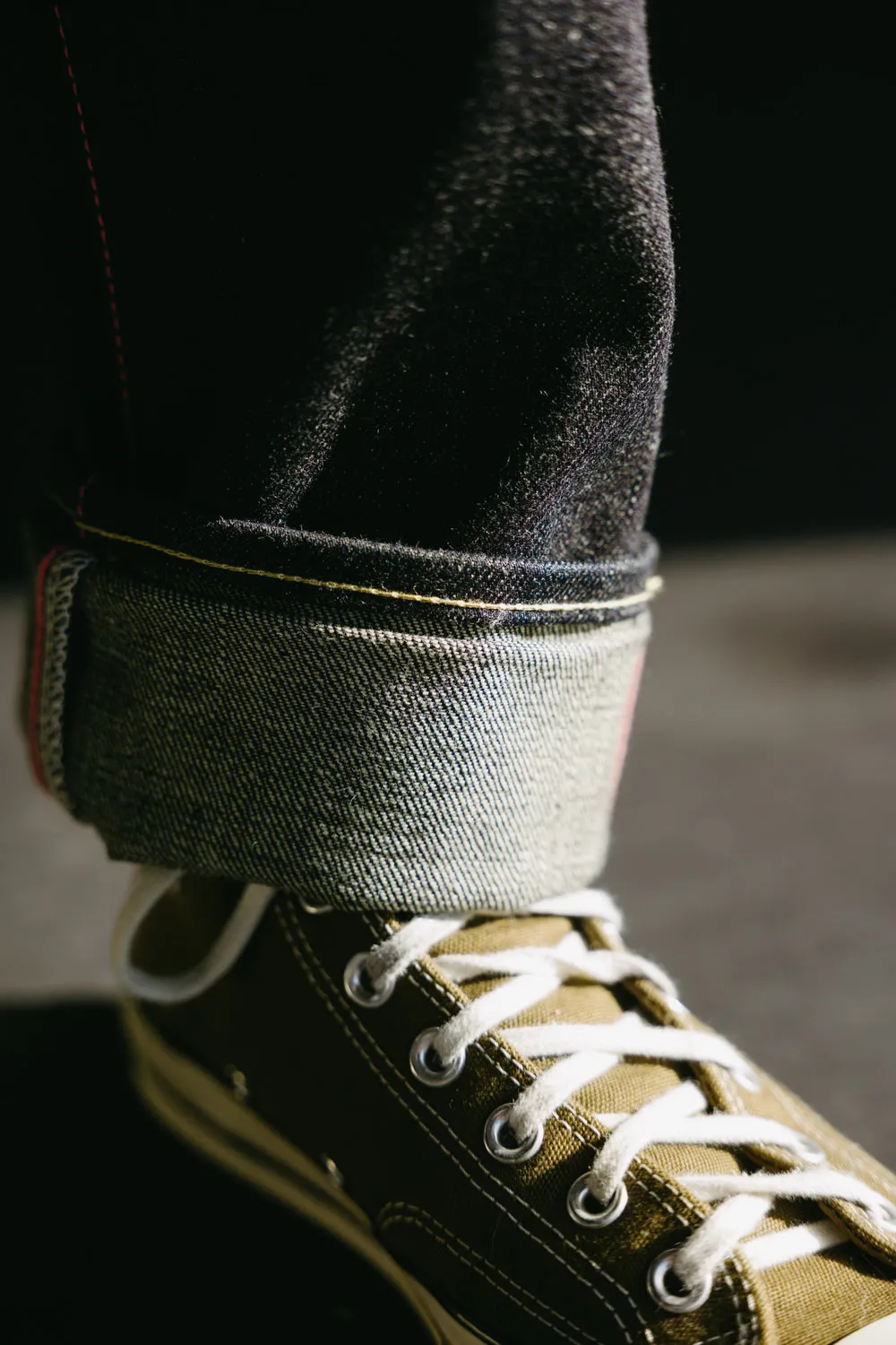 0605-BESP - 18oz Heavy Indigo/Beige Selvedge with Beige Battle Stripes - Natural Tapered