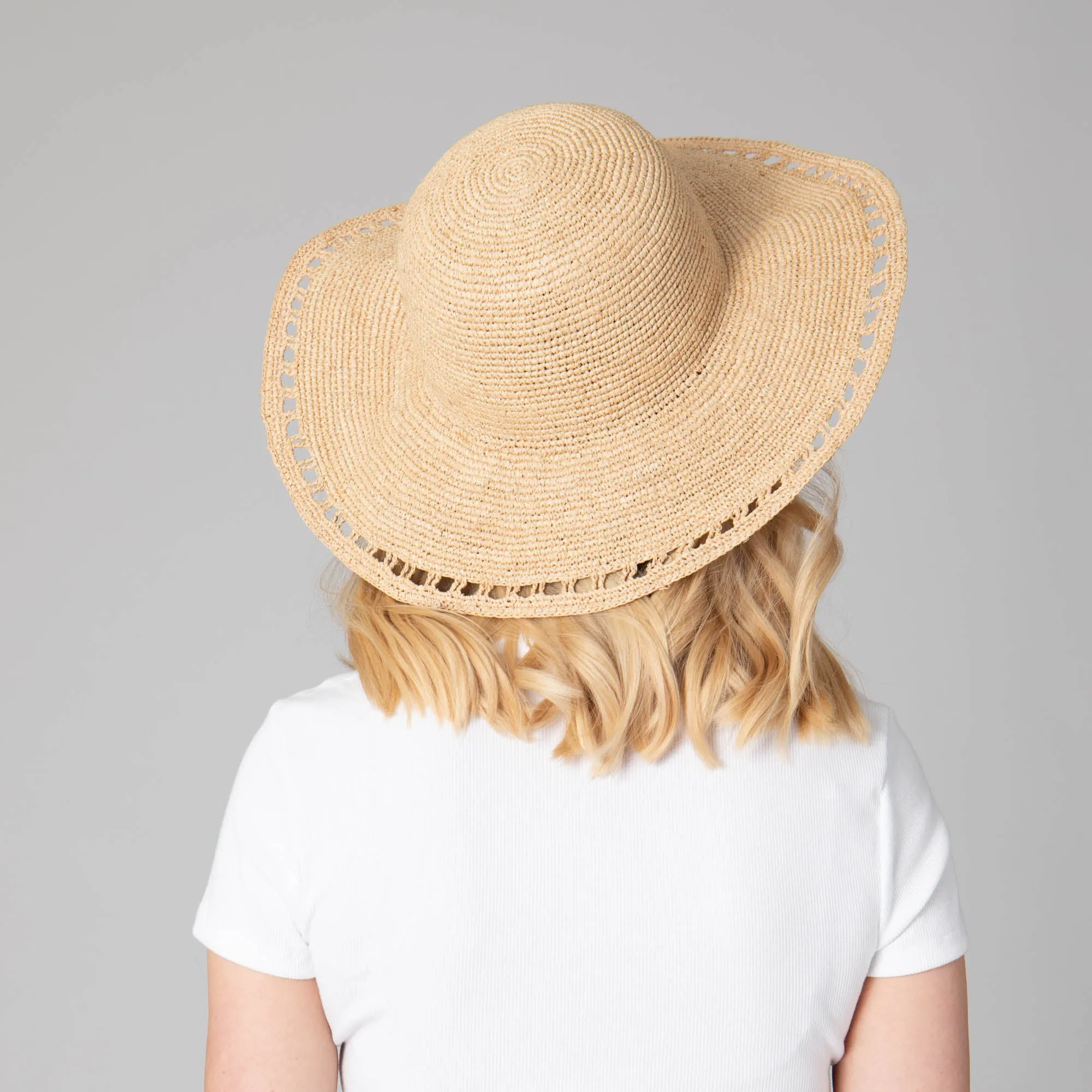 Isla -  Women's Raffia Round Crown Floppy
