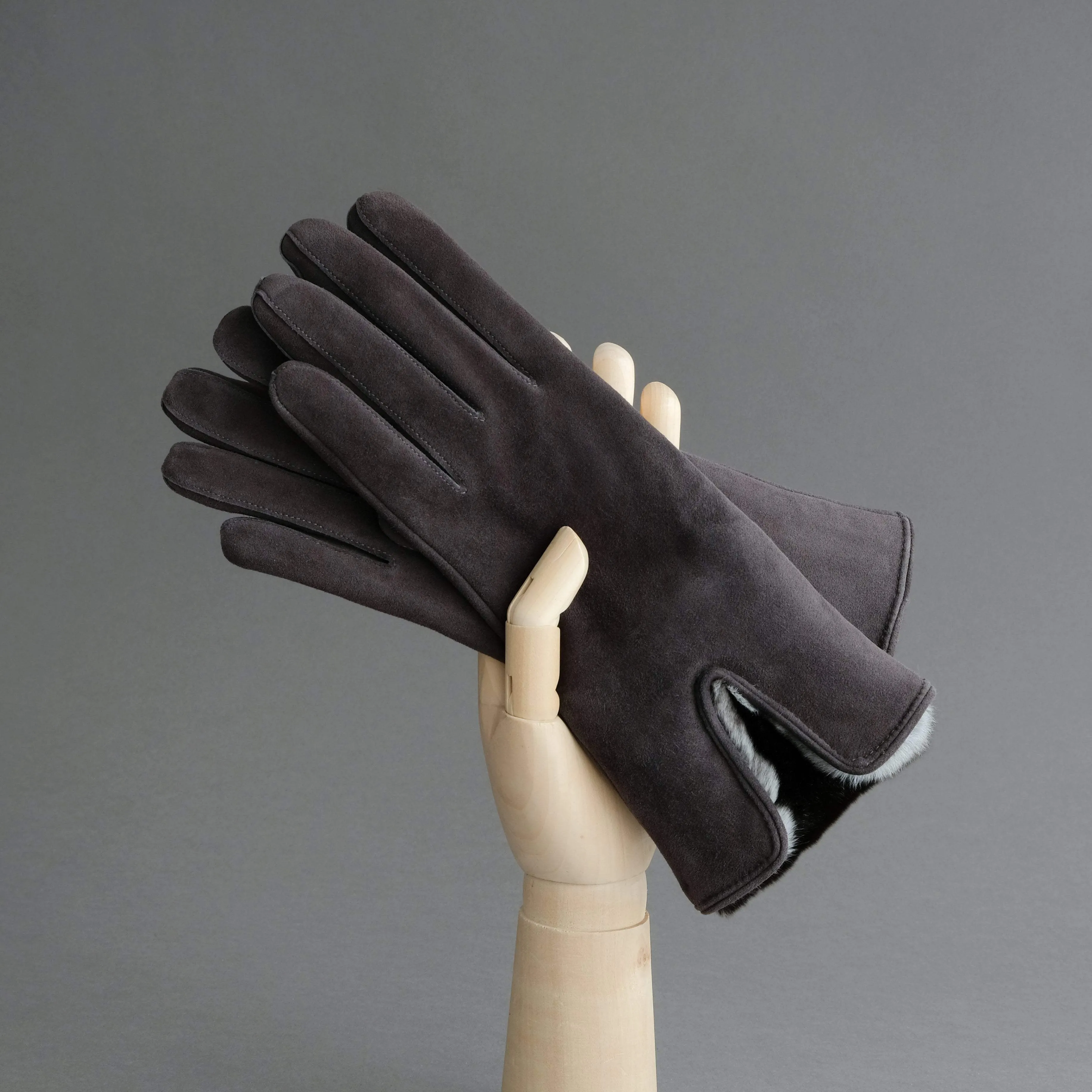 Ladies Gloves from Grey Reindeer Suede with Orylag Cuffs