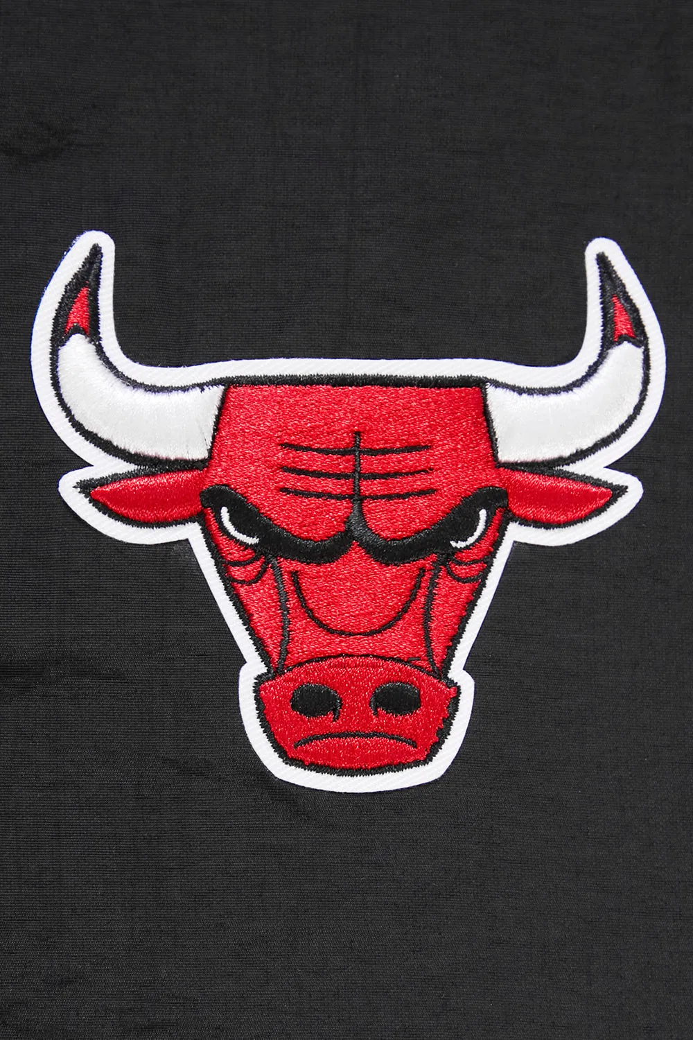 NBA CHICAGO BULLS CLASSIC WOMEN'S WIND WOVEN 1/2 JACKET (BLACK)