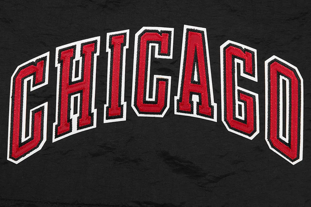 NBA CHICAGO BULLS CLASSIC WOMEN'S WIND WOVEN 1/2 JACKET (BLACK)